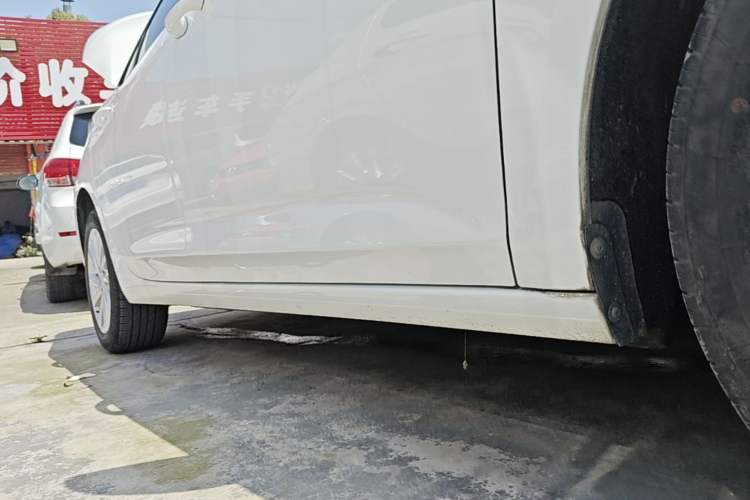 Used Buick Verano 2017 Sedan 15S Automatic Leading Model Right Side Sill