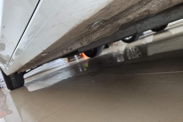 Used Buick Verano 2017 Sedan 15S Automatic Leading Model Right Side Sill