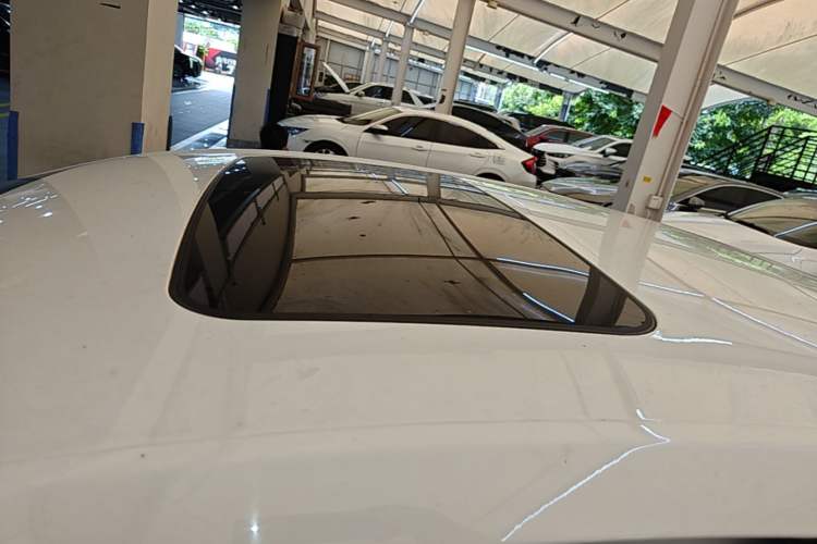 Used Buick Verano 2017 Sedan 15S Automatic Leading Model Roof