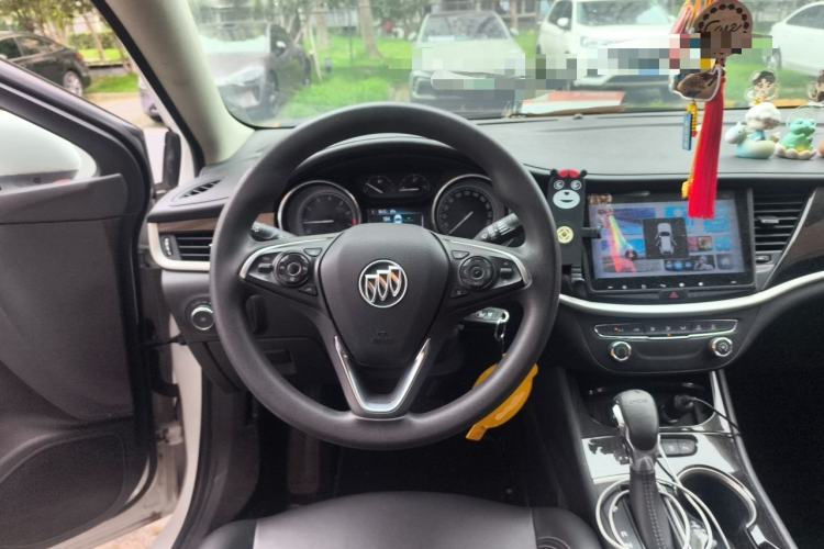 Used Buick Verano 2017 Sedan 20T Dual-Clutch Leading Model Steering Wheel