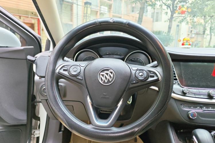 Used Buick Verano 2017 Sedan 20T Dual-Clutch Leading Model Steering Wheel