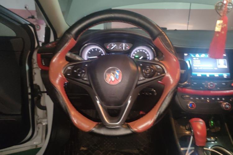 Used Buick Verano 2017 Sedan 20T Dual-Clutch Leading Model Steering Wheel