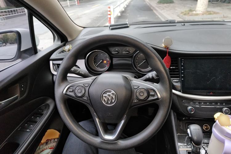 Used Buick Verano 2017 Sedan 20T Dual-Clutch Leading Model Steering Wheel