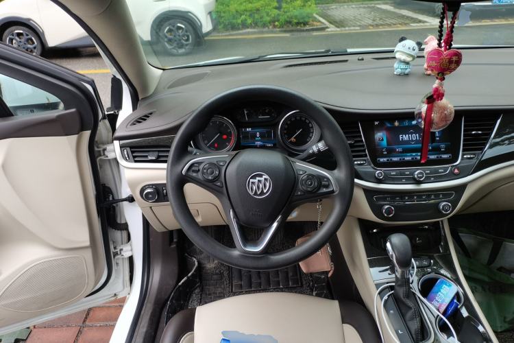Used Buick Verano 2017 Sedan 15S Automatic Leading Model Steering Wheel