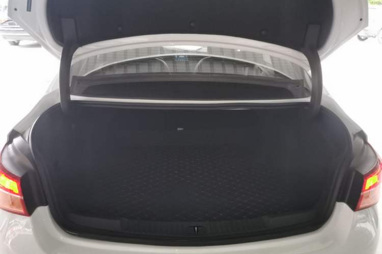 Used Buick Verano 2017 Sedan 15S Automatic Leading Model Trunk