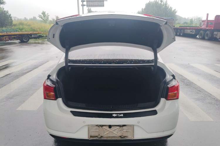 Used Buick Verano 2017 Sedan 15S Automatic Leading Model Trunk