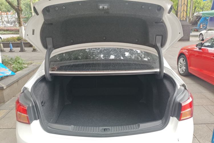 Used Buick Verano 2017 Sedan 15S Automatic Leading Model Trunk