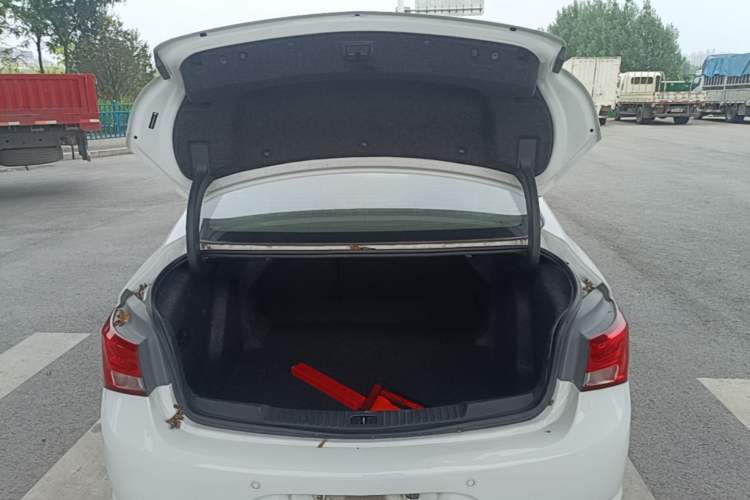 Used Buick Verano 2017 Sedan 15S Automatic Leading Model Trunk