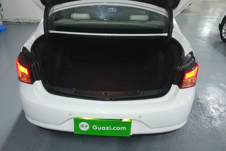 Used Buick Verano 2017 Sedan 15S Automatic Entry Model Trunk