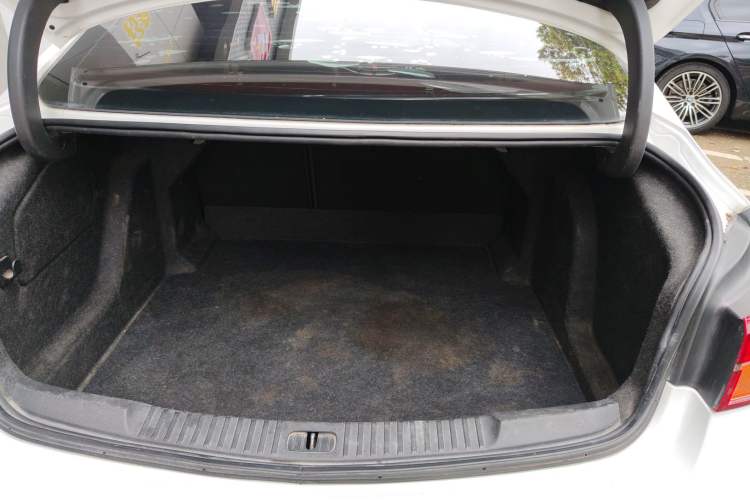 Used Buick Verano 2017 Sedan 15S Automatic Leading Model Trunk