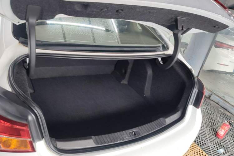Used Buick Verano 2017 Sedan 15S Automatic Entry Model Trunk