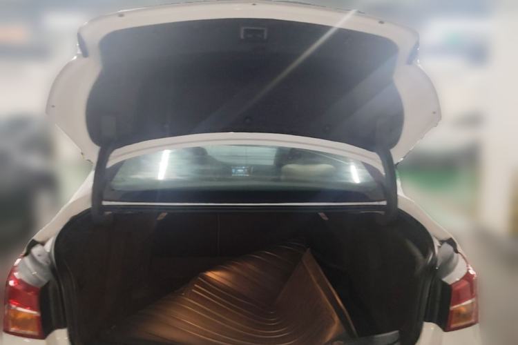 Used Buick Verano 2017 Sedan 15S Automatic Leading Model Trunk