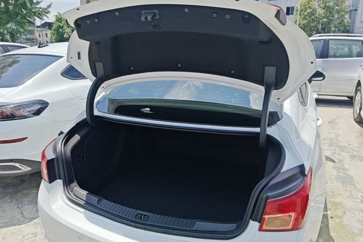 Used Buick Verano 2017 Sedan 15S Automatic Leading Model Trunk