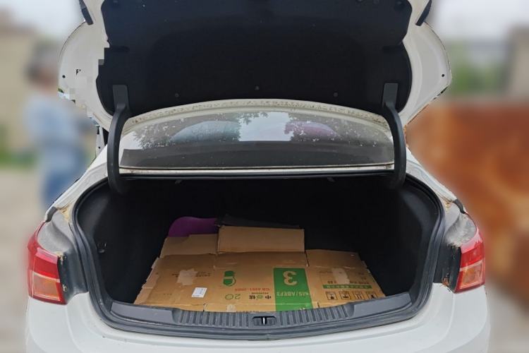 Used Buick Verano 2017 Sedan 15S Automatic Leading Model Trunk