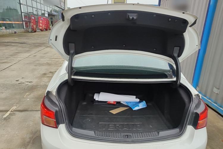 Used Buick Verano 2017 Sedan 15S Automatic Leading Model Trunk