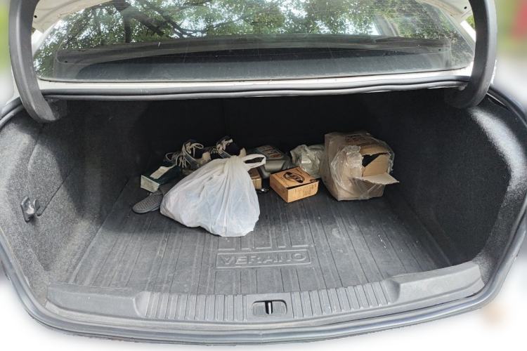 Used Buick Verano 2017 Sedan 20T Dual-Clutch Leading Model Trunk