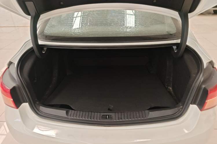 Used Buick Verano 2017 Sedan 15S Manual Entry-Level Model Trunk