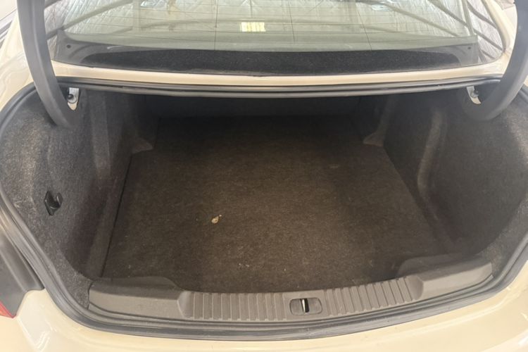 Used Buick Verano 2017 Sedan 15S Automatic Leading Model Trunk