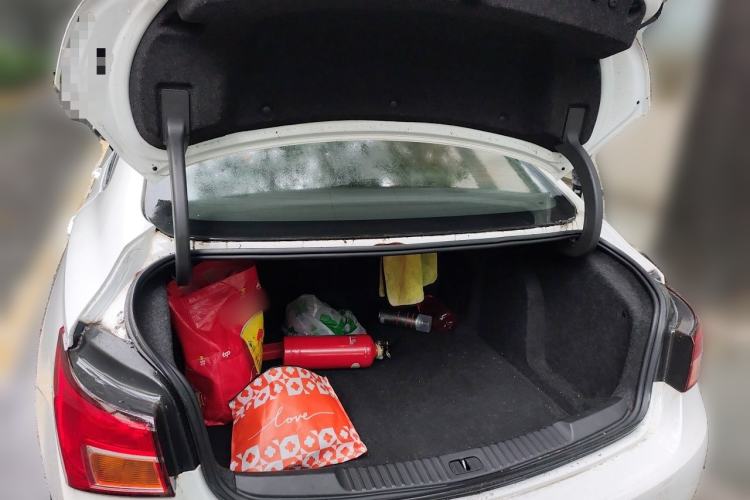 Used Buick Verano 2017 Sedan 20T Dual-Clutch Elite Model Trunk