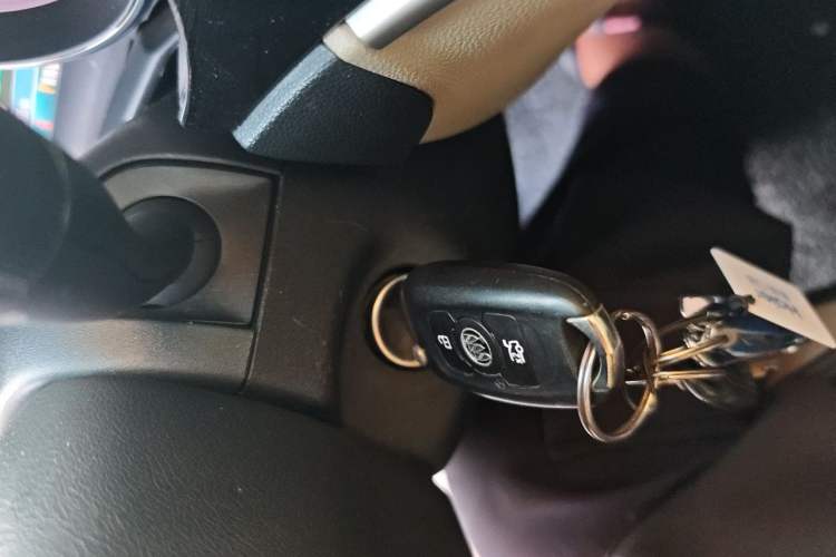 Used Buick Verano 2017 Sedan 15S Automatic Leading Model Vehicle Key