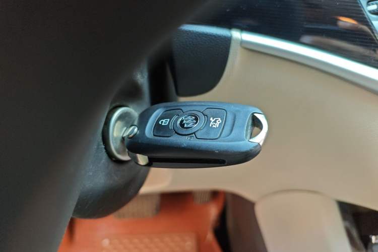 Used Buick Verano 2017 Sedan 15S Automatic Leading Model Vehicle Key
