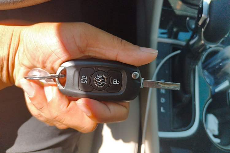 Used Buick Verano 2017 Sedan 15S Automatic Entry Model Vehicle Key
