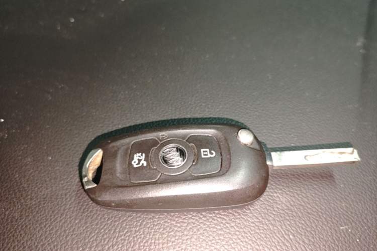 Used Buick Verano 2017 Sedan 20T Dual-Clutch Elite Model Vehicle Key