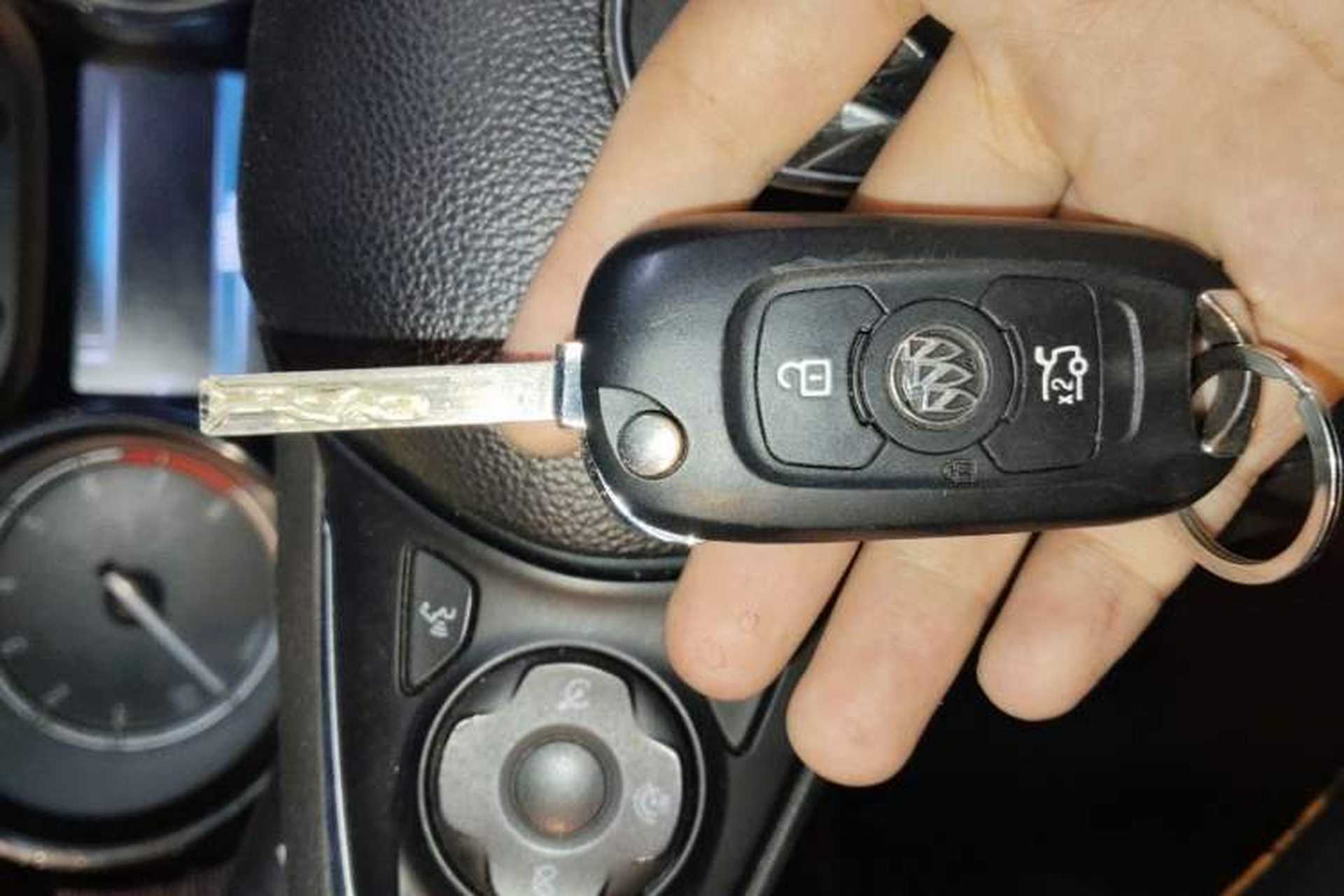 Used Buick Verano 2017 Sedan 20T Dual-Clutch Elite Model Vehicle Key