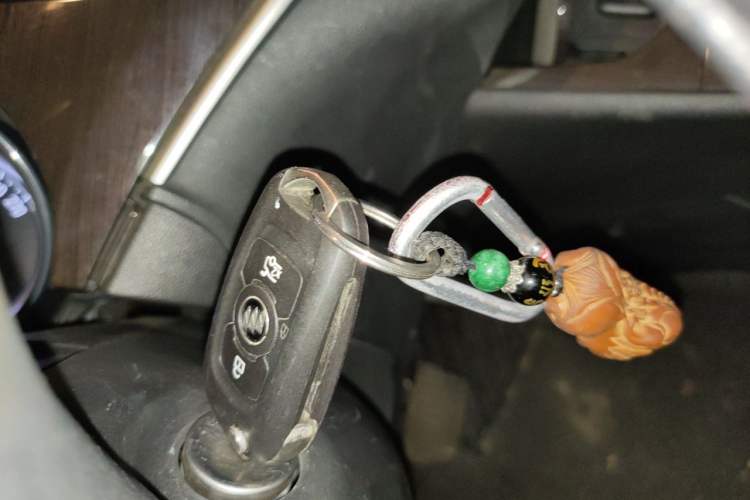 Used Buick Verano 2017 Sedan 20T Dual-Clutch Leading Model Vehicle Key