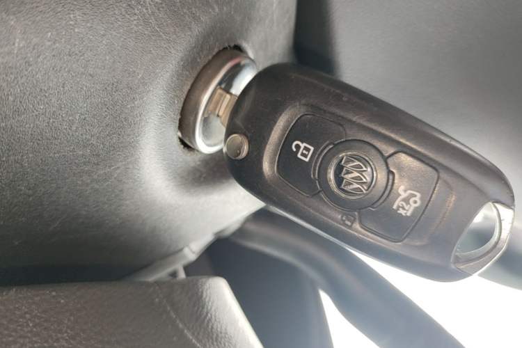 Used Buick Verano 2017 Sedan 20T Dual-Clutch Leading Model Vehicle Key