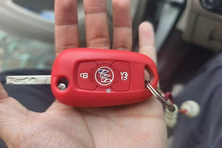 Used Buick Verano 2017 Sedan 15S Automatic Leading Model Vehicle Key