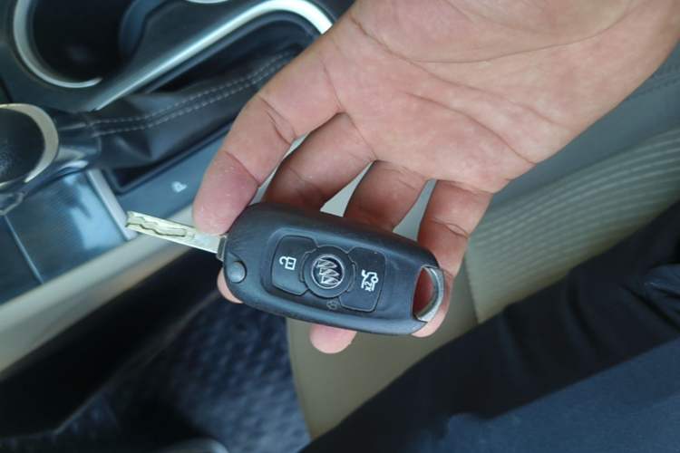 Used Buick Verano 2017 Sedan 15S Automatic Entry Model Vehicle Key