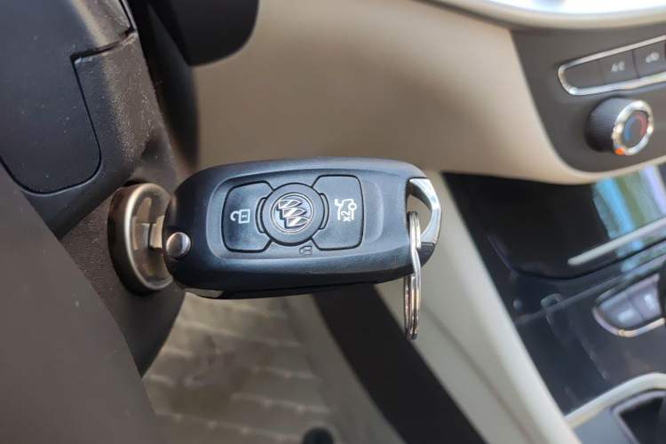 Used Buick Verano 2017 Sedan 15S Automatic Leading Model Vehicle Key