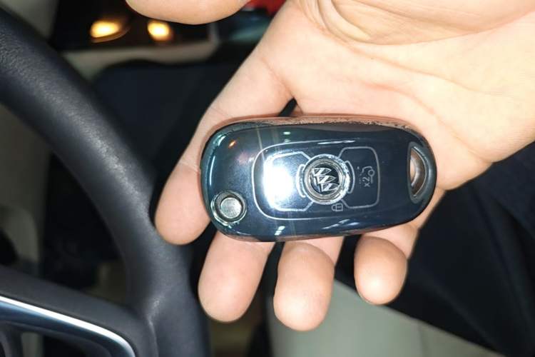 Used Buick Verano 2017 Sedan 15S Automatic Leading Model Vehicle Key