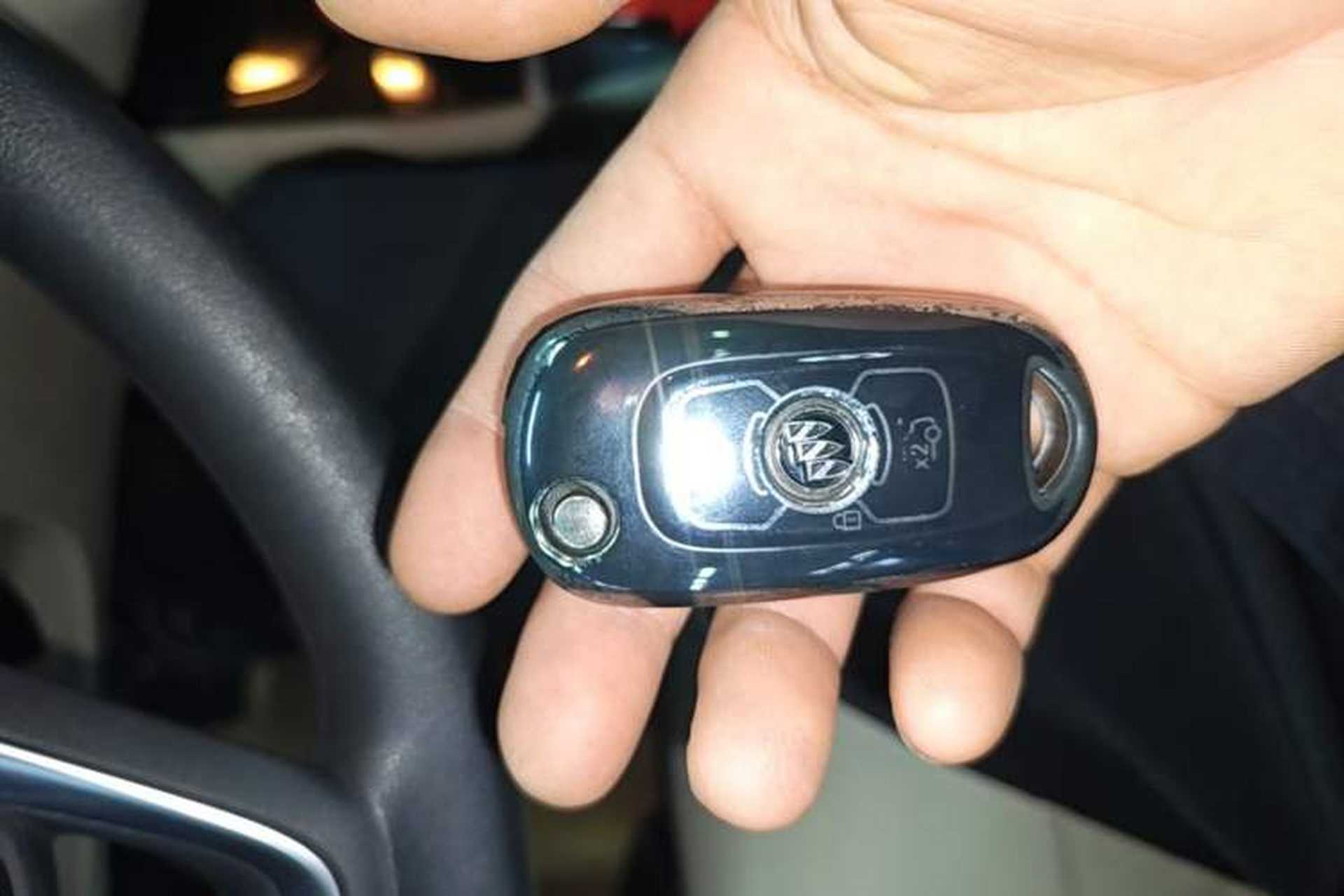 Used Buick Verano 2017 Sedan 15S Automatic Leading Model Vehicle Key