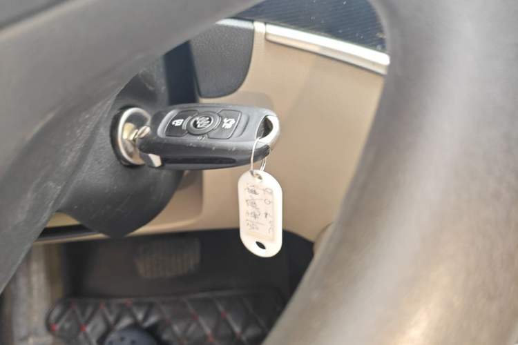 Used Buick Verano 2017 Sedan 15S Automatic Leading Model Vehicle Key