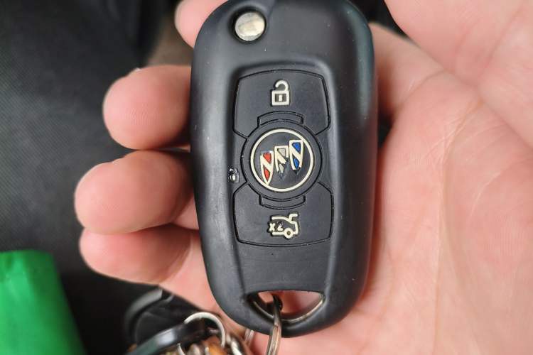 Used Buick Verano 2017 Sedan 15S Automatic Leading Model Vehicle Key