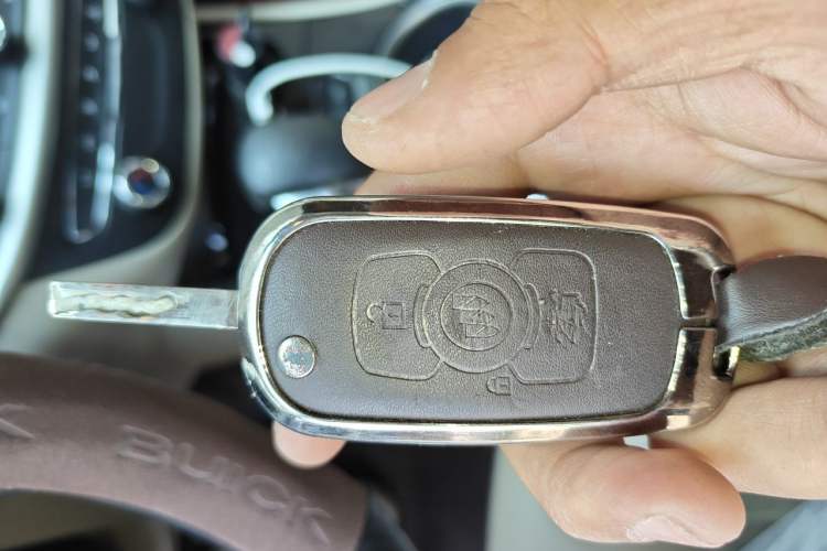 Used Buick Verano 2017 Sedan 15S Automatic Leading Model Vehicle Key