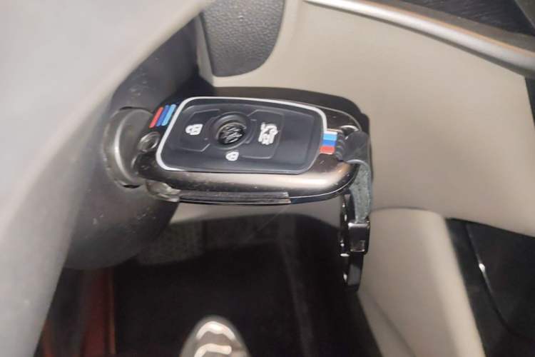Used Buick Verano 2017 Sedan 15S Automatic Leading Model Vehicle Key