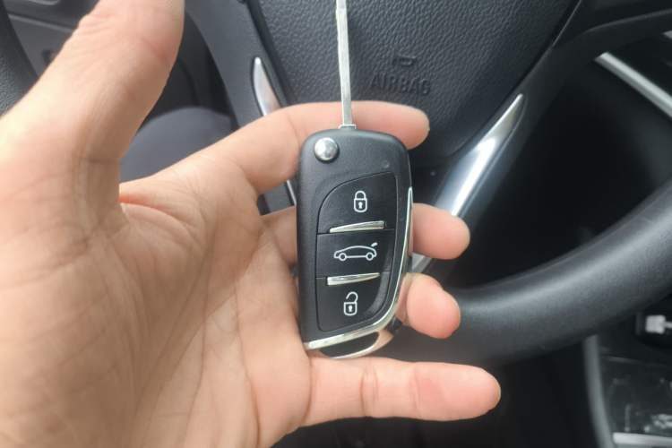 Used Buick Verano 2017 Sedan 20T Dual-Clutch Elite Model Vehicle Key