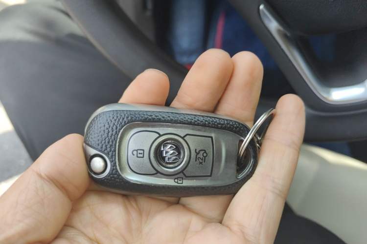 Used Buick Verano 2017 Sedan 15S Automatic Leading Model Vehicle Key