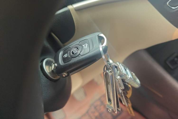 Used Buick Verano 2017 Sedan 15S Manual Leading Model Vehicle Key