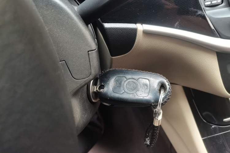 Used Buick Verano 2017 Sedan 15S Automatic Leading Model Vehicle Key