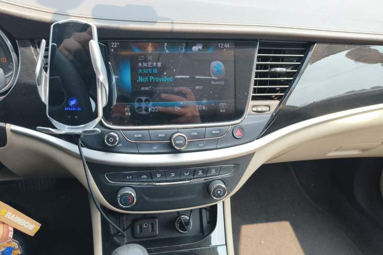 Used Buick Verano 2017 Sedan 15S Automatic Leading Model Audio And AC Panel