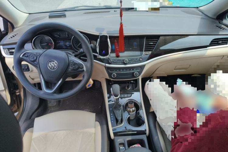 Used Buick Verano 2017 Sedan 15S Automatic Leading Model Center Console
