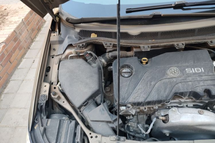 Used Buick Verano 2017 Sedan 15S Automatic Leading Model Engine Bay Right