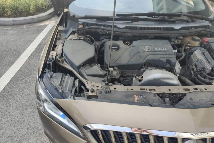Used Buick Verano 2017 Sedan 15S Automatic Leading Model Engine Bay Right