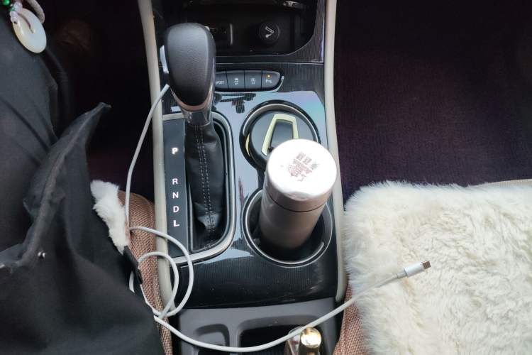 Used Buick Verano 2017 Sedan 15S Automatic Leading Model Gear Lever