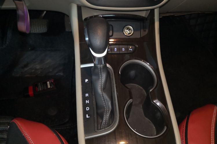 Used Buick Verano 2017 Sedan 15S Automatic Leading Model Gear Lever
