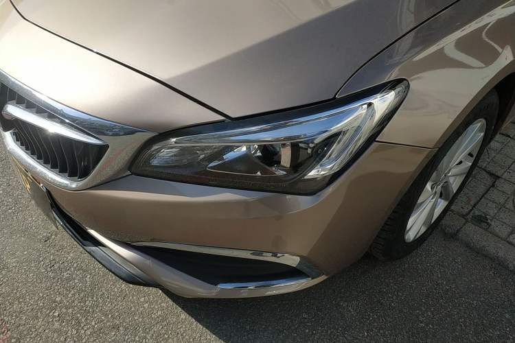 Used Buick Verano 2017 Sedan 15S Automatic Entry Model Left Front Headlight